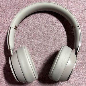 🎧 Beats Solo Pro Wireless Noise Cancelling On-Ear Headphones (USED) 🎧